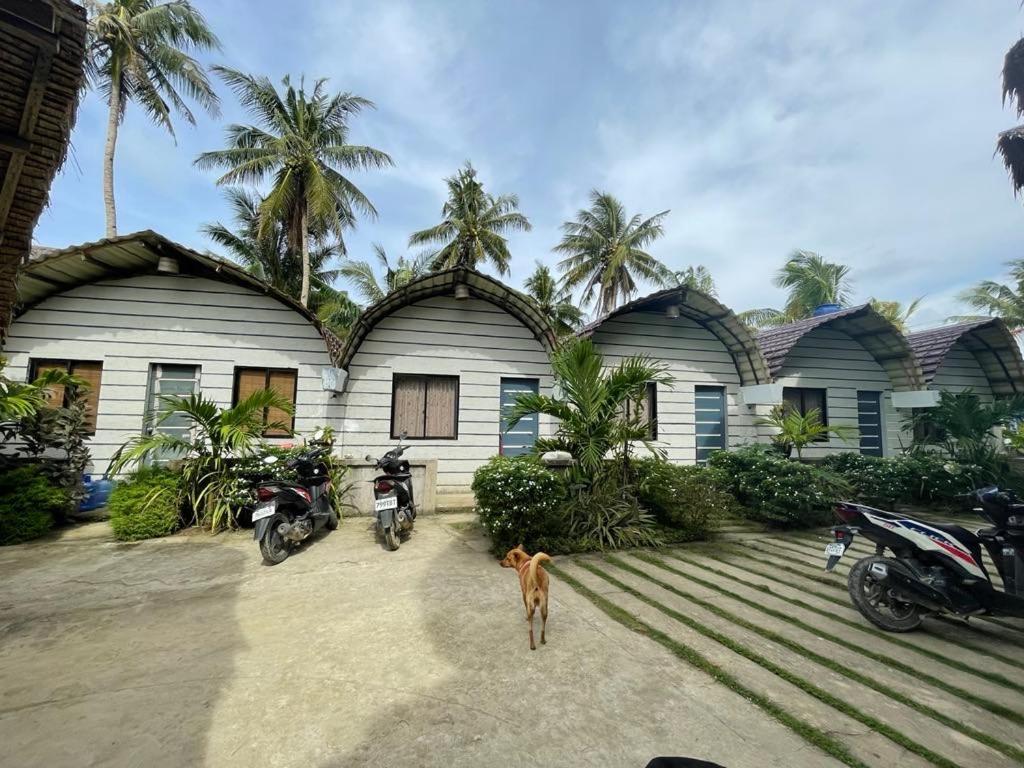Point F Siargao Apartment Catangnan Exterior photo
