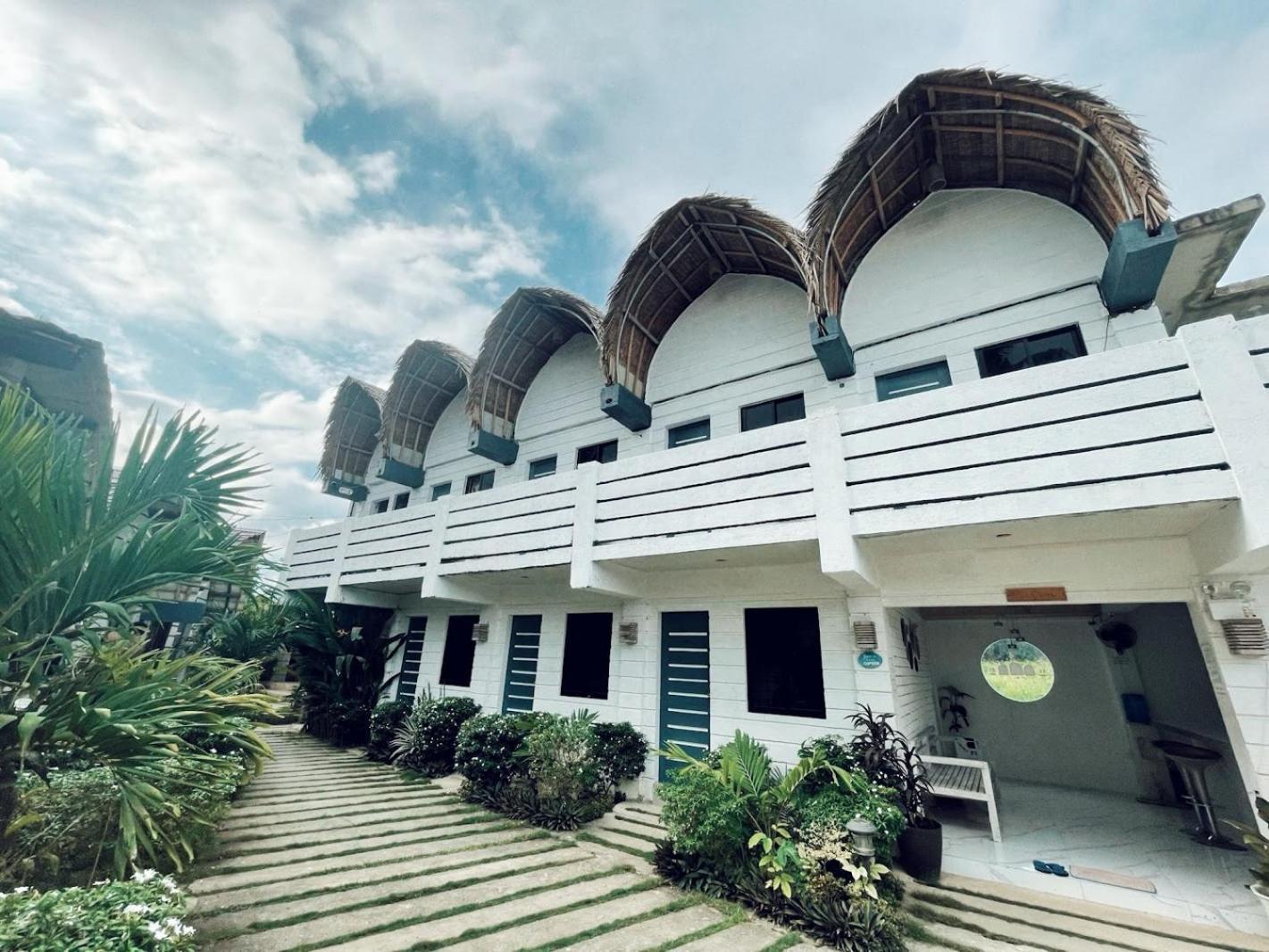 Point F Siargao Apartment Catangnan Exterior photo